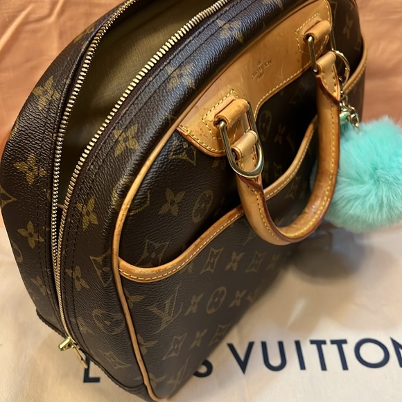 Pre loved authentic LV Trouville - Picture 13 of 13